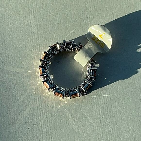 Bomb Party Ring Size 7 - Picture 6 of 10